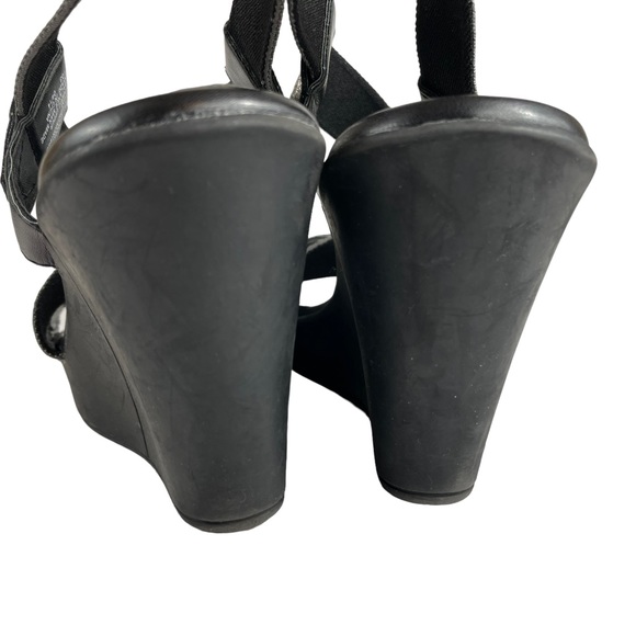 NWT Cliffs by White Mountain Metallic Glitter Strappy Slip-on Wedge Sandals 9.5 - Picture 5 of 12